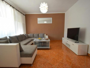  Apartments Blazevic  Омишаль